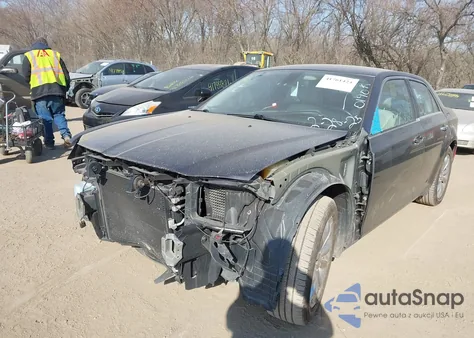 2018 Chrysler 300 Limited Awd from USA, damaged, VIN 2C3CCAKG9JH160190